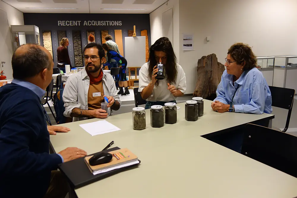 Participants smelling soils of different compositions