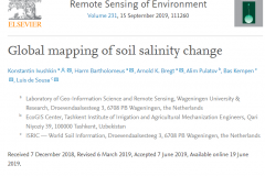 Global mapping of soil salinity change